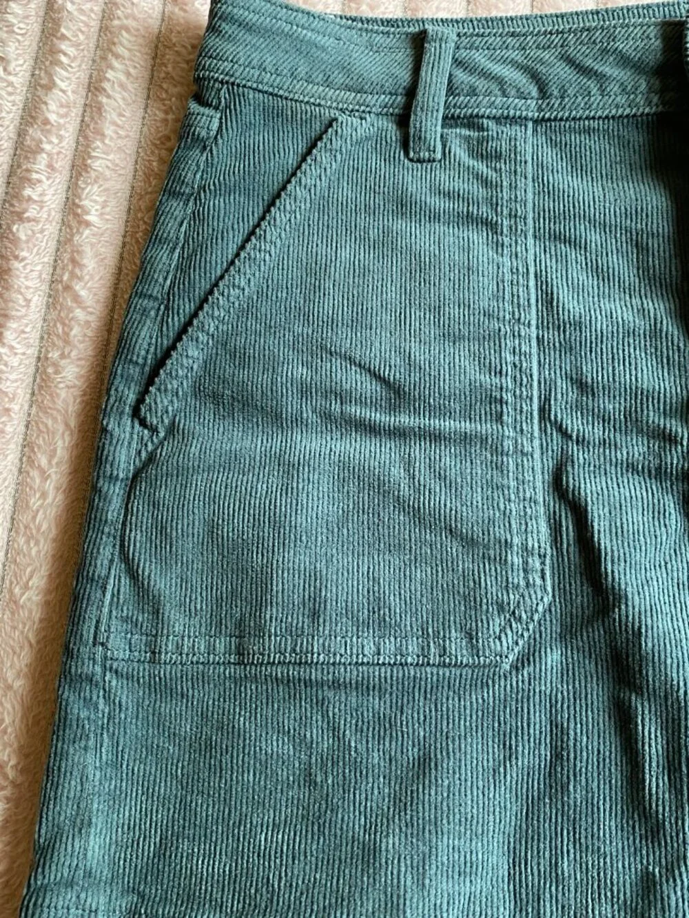 American Eagle Green Corduroy Skirt